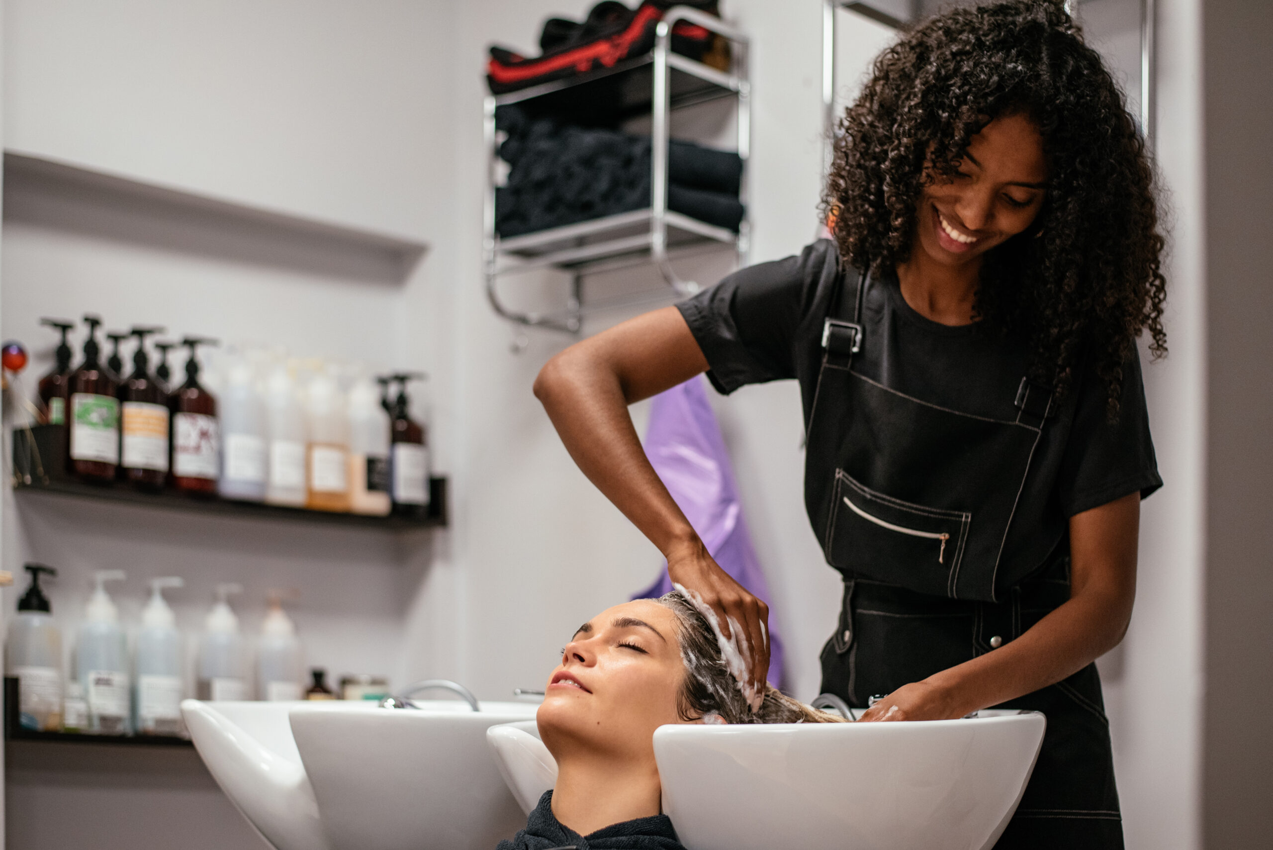 Controle financeiro de salão de beleza é essencial: você realmente sabe quanto fatura e quanto está lucrando?